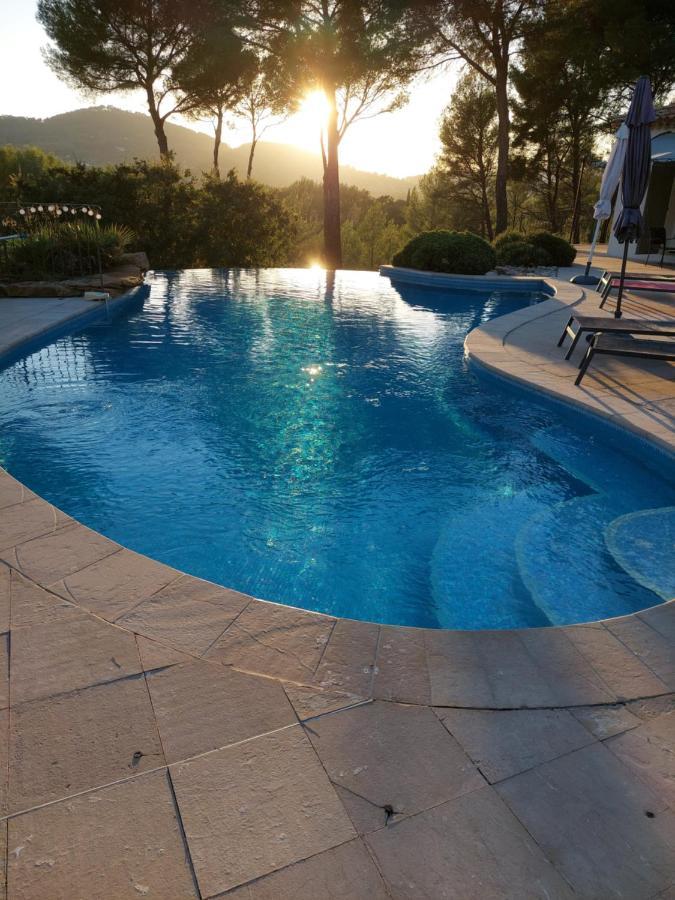 Une Pause En Provence Le Beausset Exterior photo